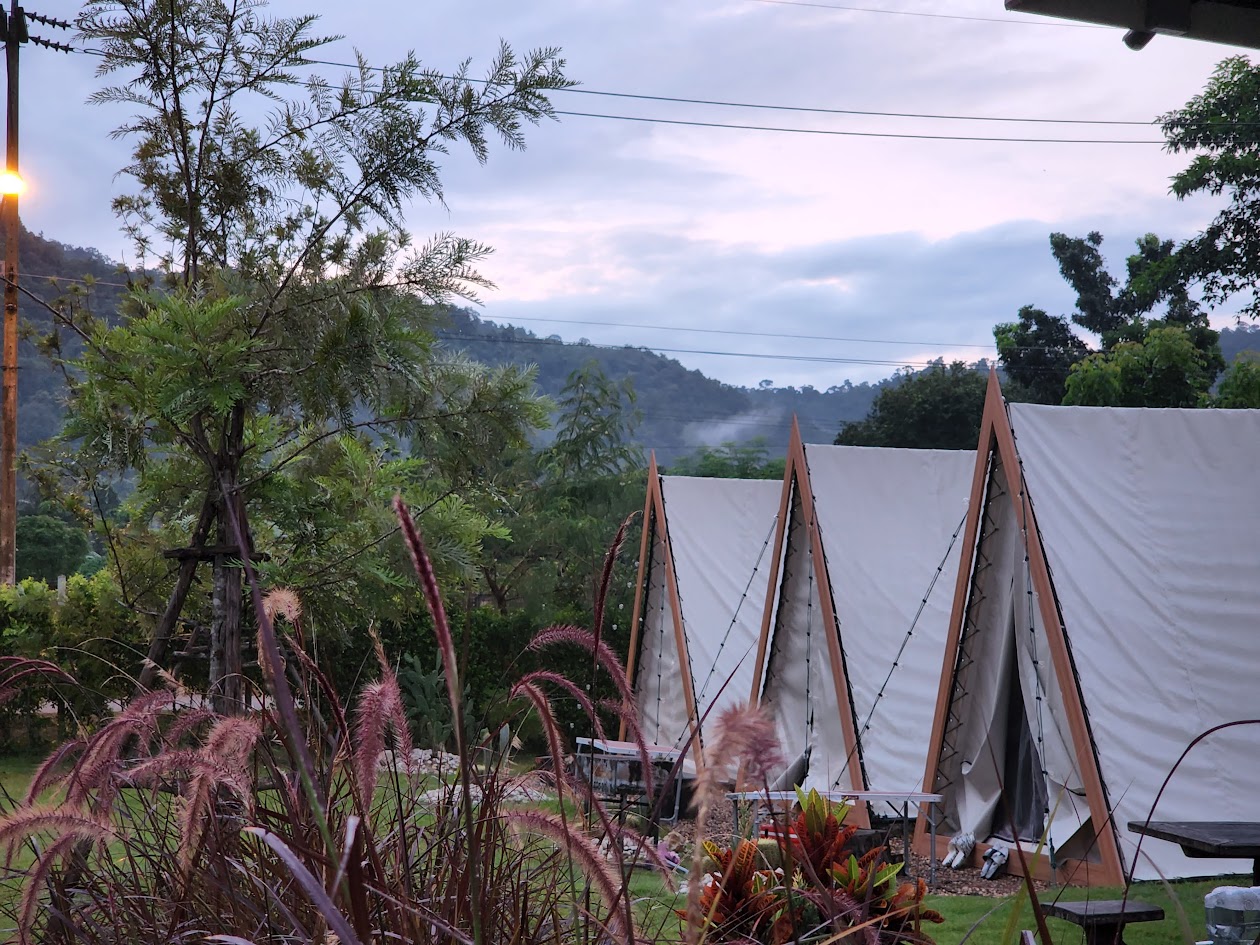 ภาพบบรยากาศภายนอกกระโจม 1 ถึง 3 - 4